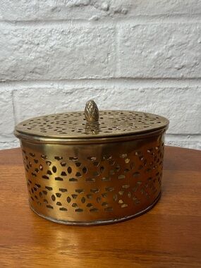 Vintage Brass Oval Trinket Or Cricket Box